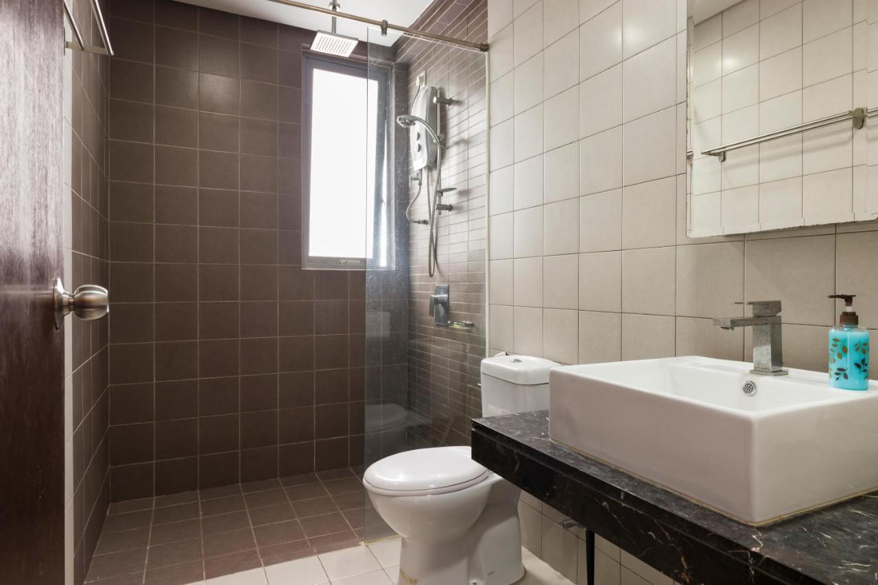 Pj8 Service Suites By Airhost Petaling Jaya Exterior foto